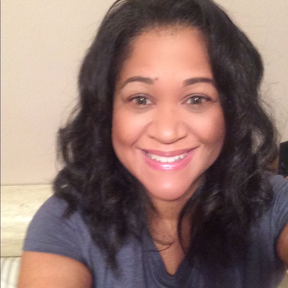 Meet your Posher, Simone